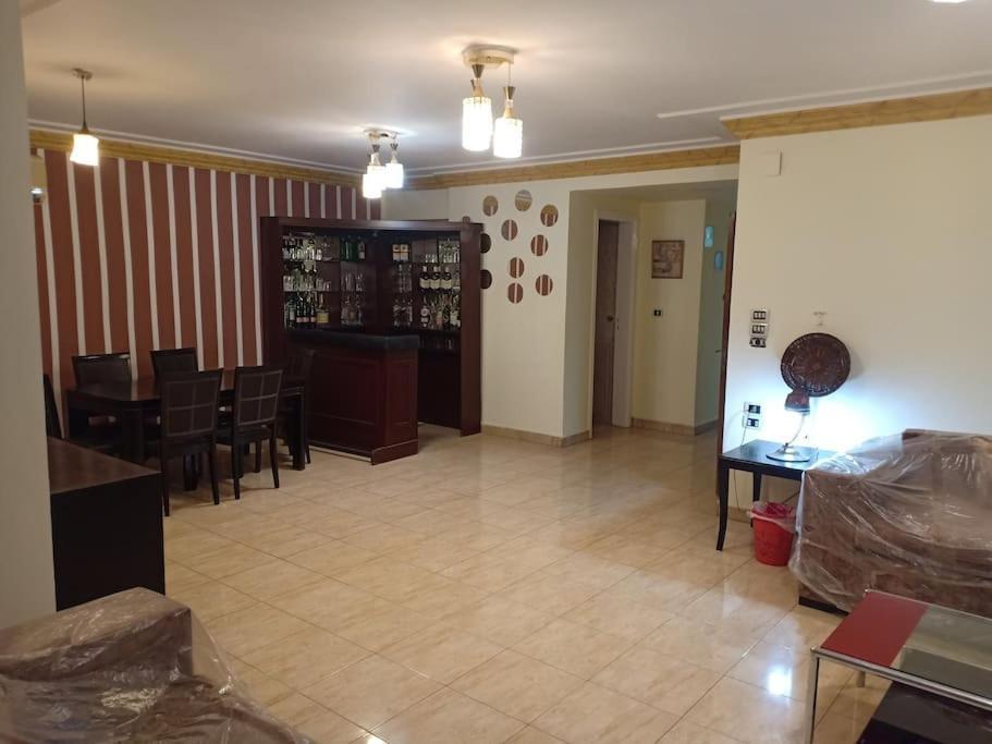 Apartment Universal Family *